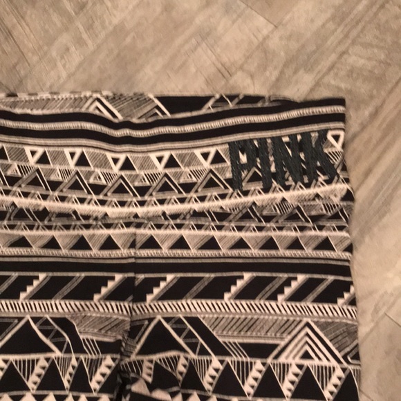 Women’s PINK Leggings - Picture 2 of 3